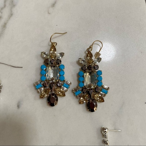 Lot of 6 Pairs of Bling Studded Dangle Earrings - Picture 2 of 5